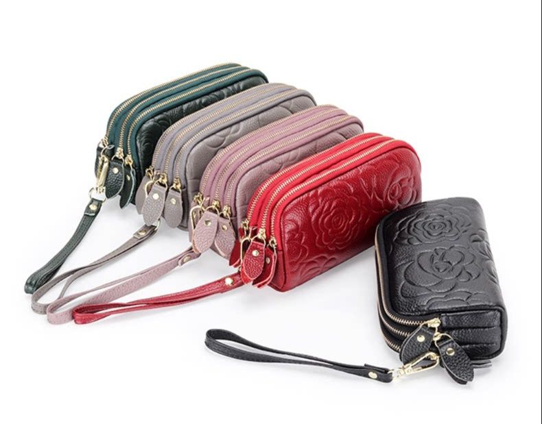 レディース二つ折り財布 薔薇柄型押し本革レディース二つ折り財布