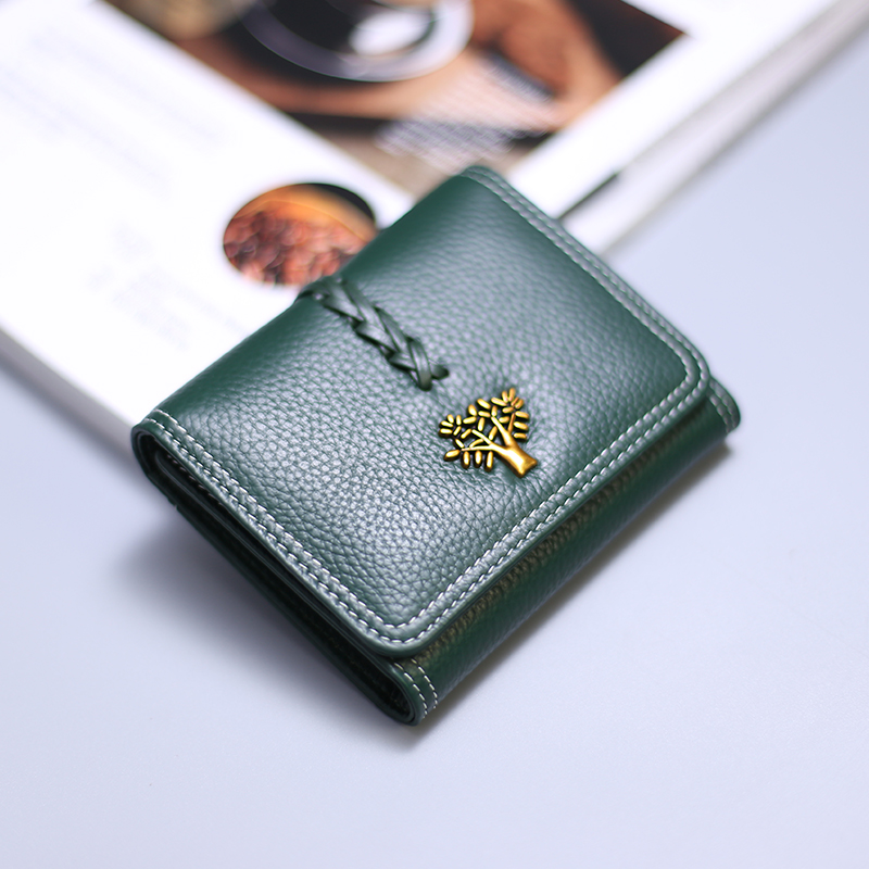 レディース二つ折り財布 金色樹木モチーフ装飾付きレザー二つ折り財布