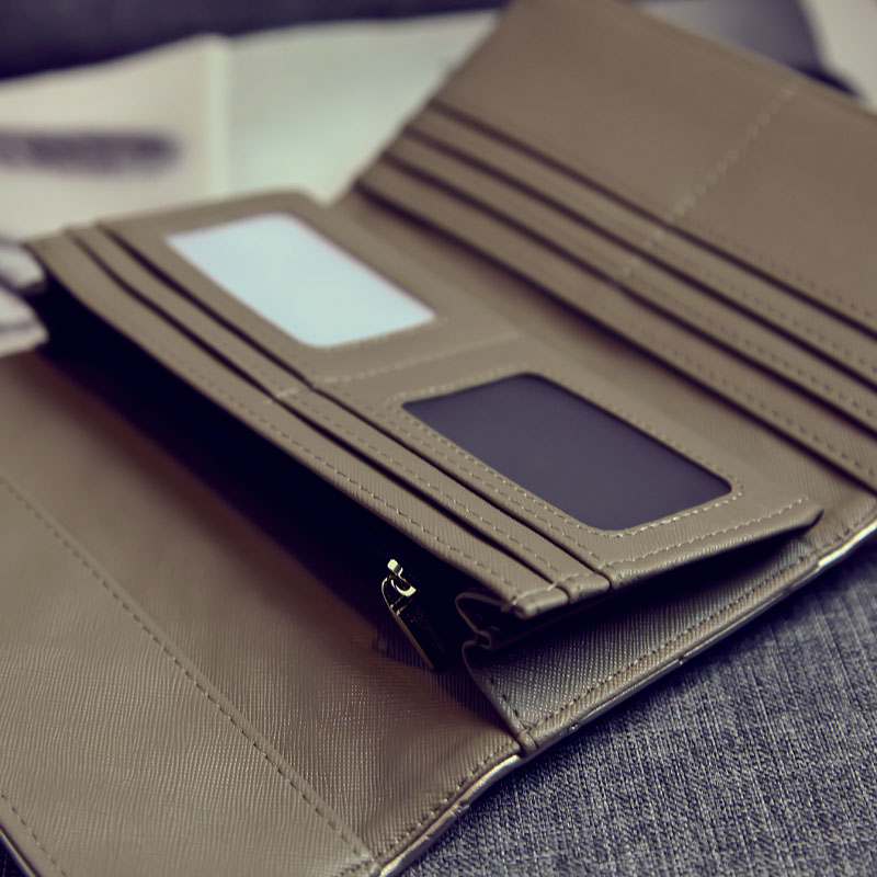 レディース二つ折り財布 キルティング加工金具留め二つ折り財布