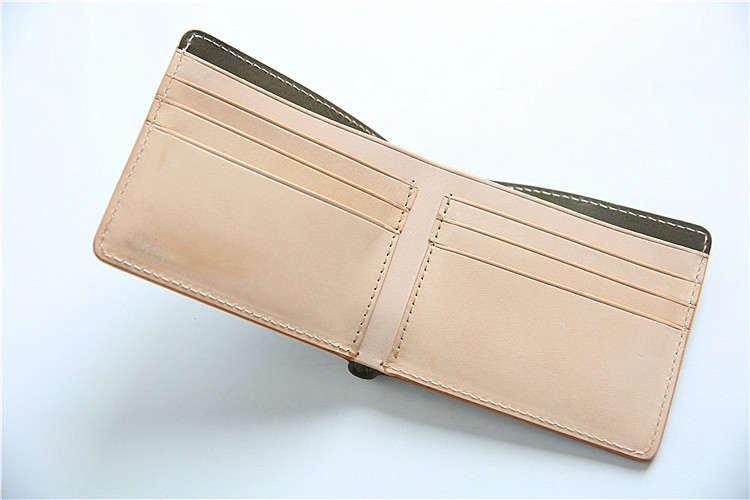 レディース二つ折り財布 本革仕様のエルシェイプ二つ折りミニ財布