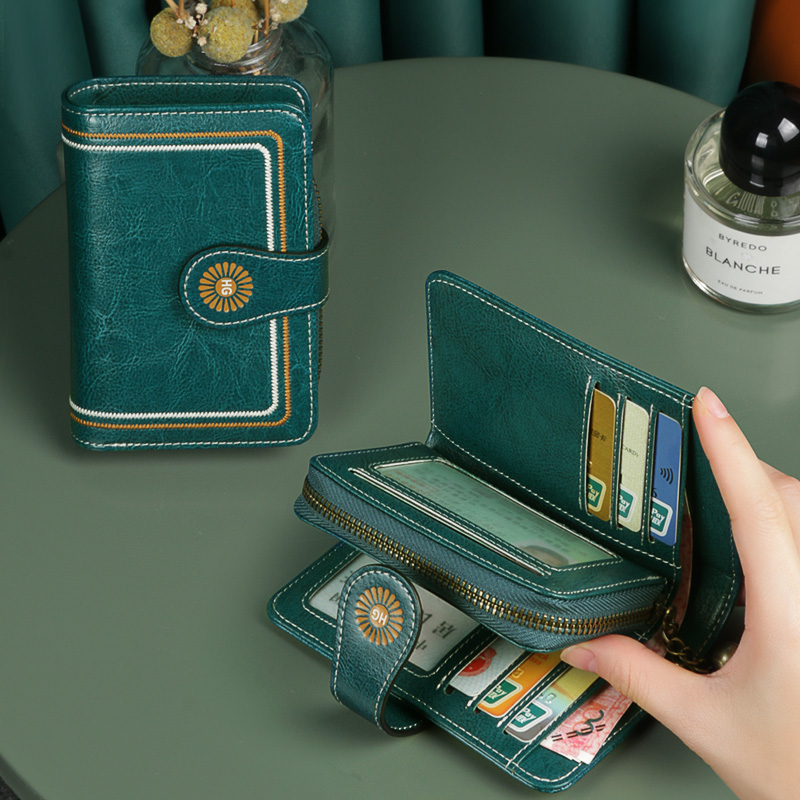 レディース二つ折り財布 太陽模様金具付き多機能レディース二つ折り財布