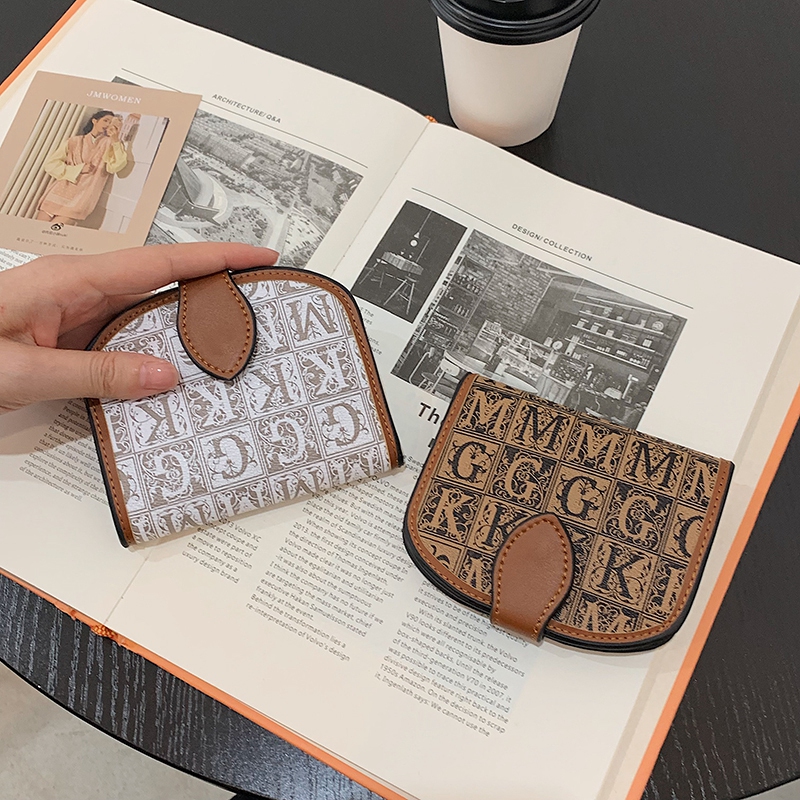 レディース二つ折り財布 クラシカル装飾模様型押し二つ折り財布