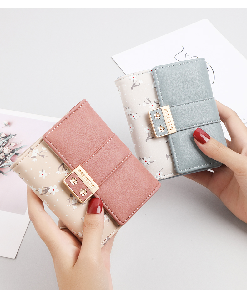 レディース二つ折り財布 花柄プリント金具留めレディース二つ折り財布