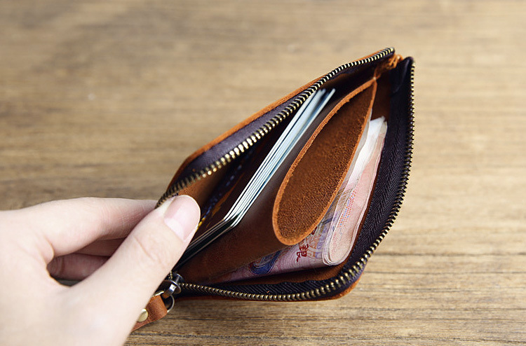 レディース二つ折り財布 本革仕様のエルシェイプ二つ折りミニ財布