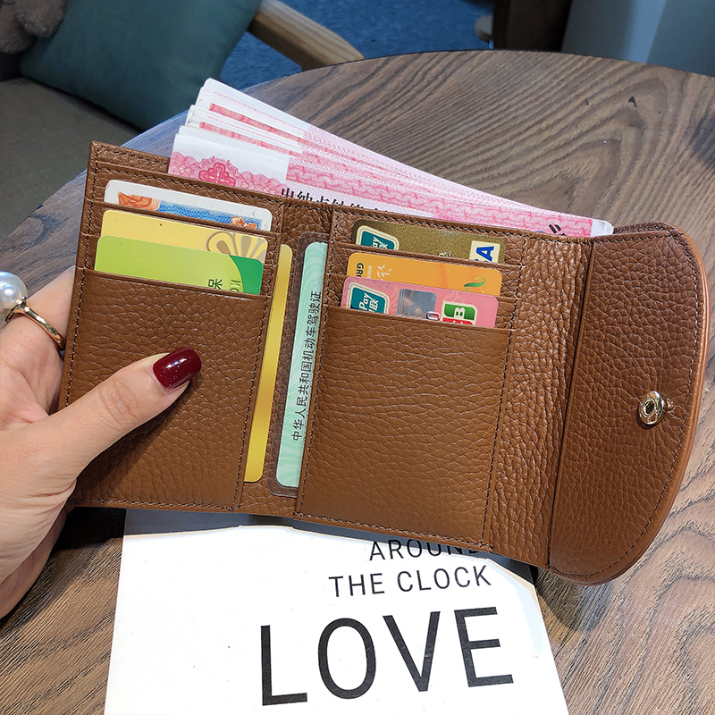 レディース二つ折り財布 花飾り付きコンパクト二つ折り財布