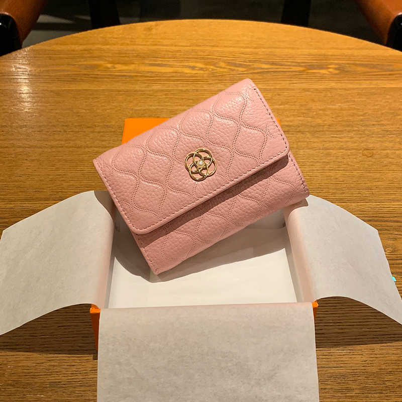 レディース二つ折り財布 キルティングステッチ上品二つ折り財布ミニ