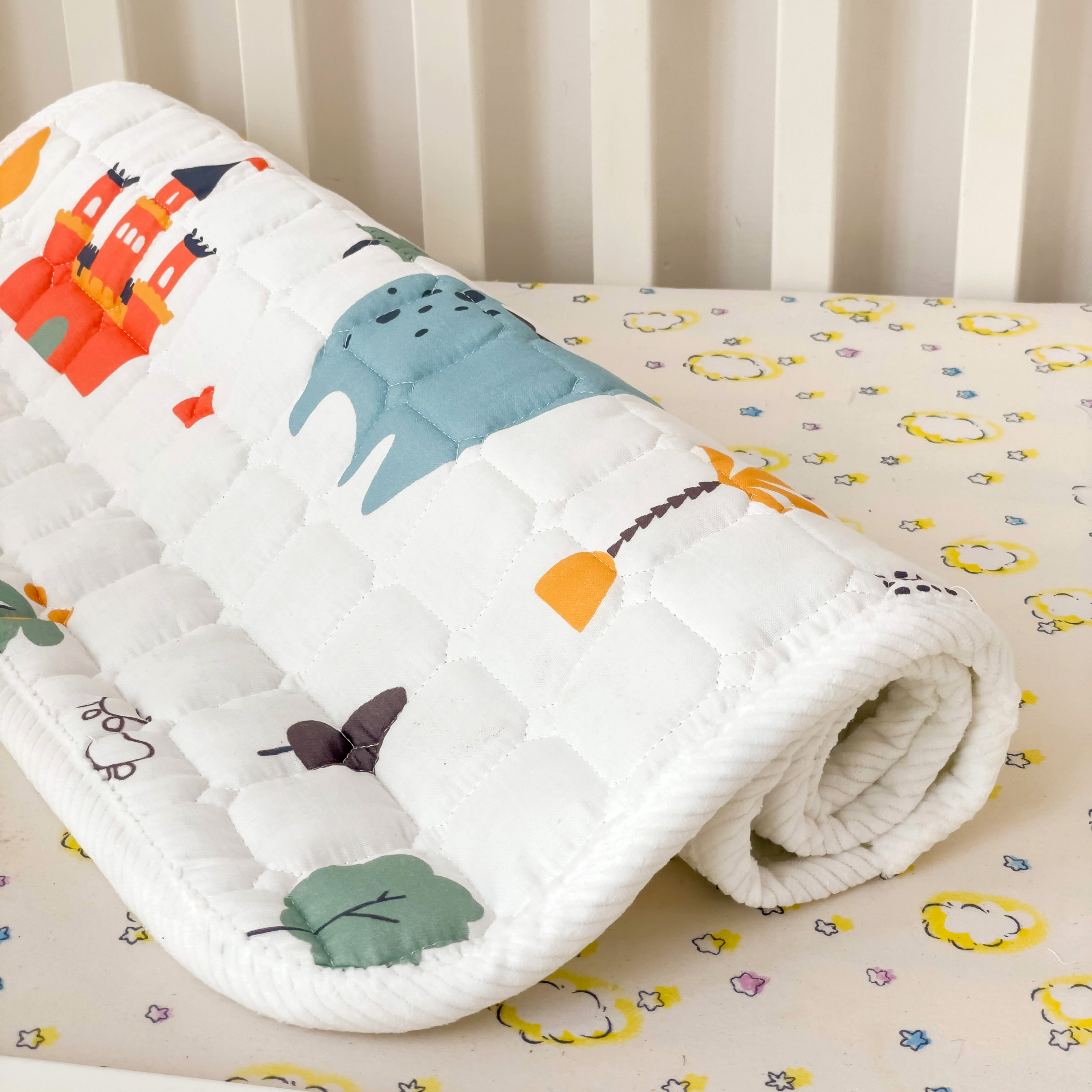 https://fulmo-img-server.com/fuwafuwa-baby/5c0b07bf-582d-4540-b09b-bddea7f80a99.jpg