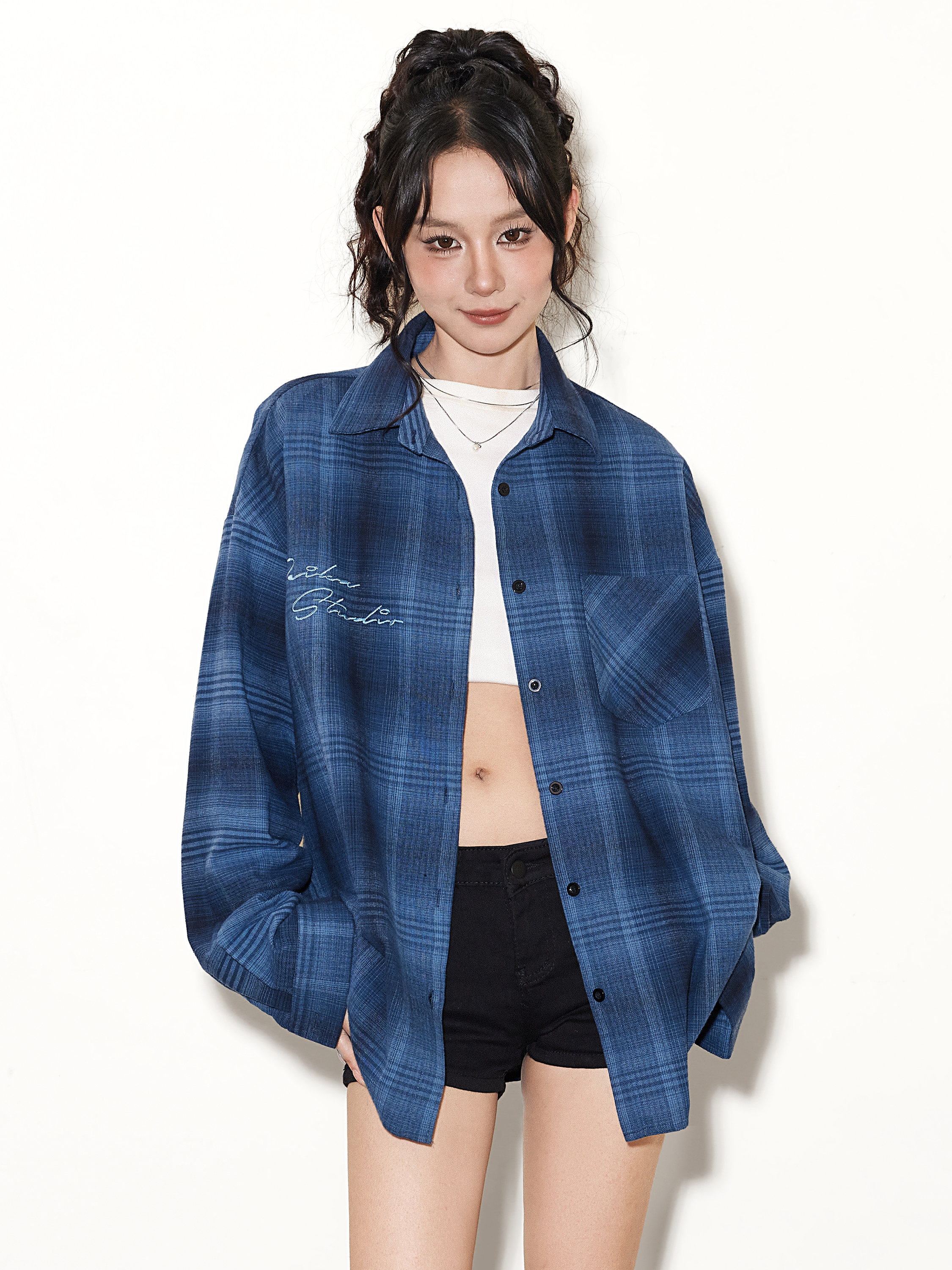 柄シャツ ゆったり刺繍入りチェック柄シャツ