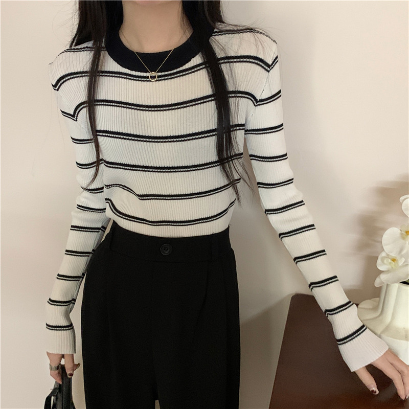 白ボーダー柄シャツ リブ編み長袖ニットトップス