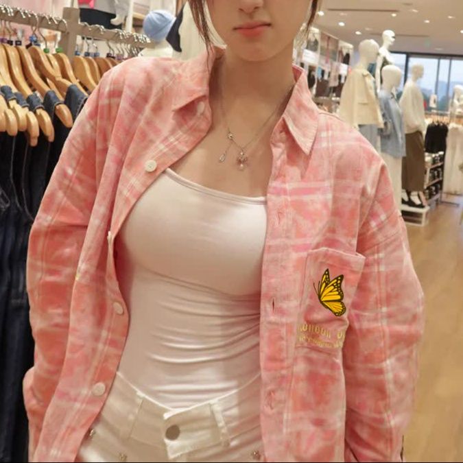 柄シャツ 蝶々刺繍入りゆったりチェック柄シャツ