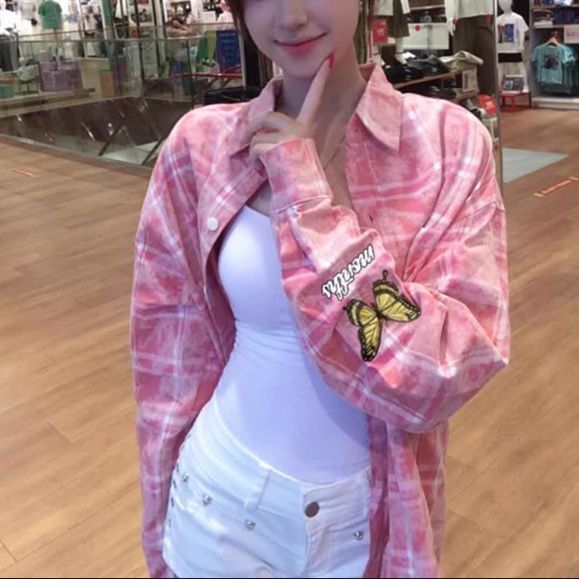 柄シャツ 蝶々刺繍入りゆったりチェック柄シャツ