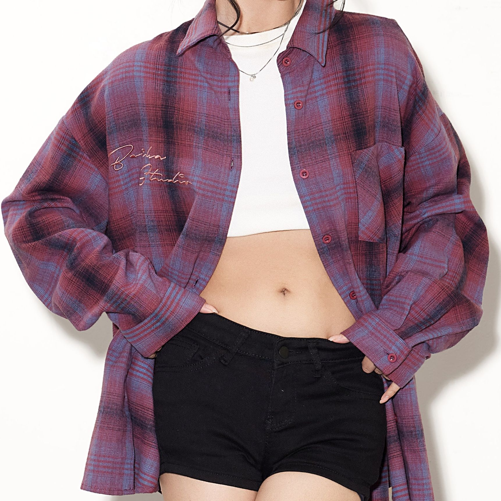 柄シャツ ゆったり刺繍入りチェック柄シャツ