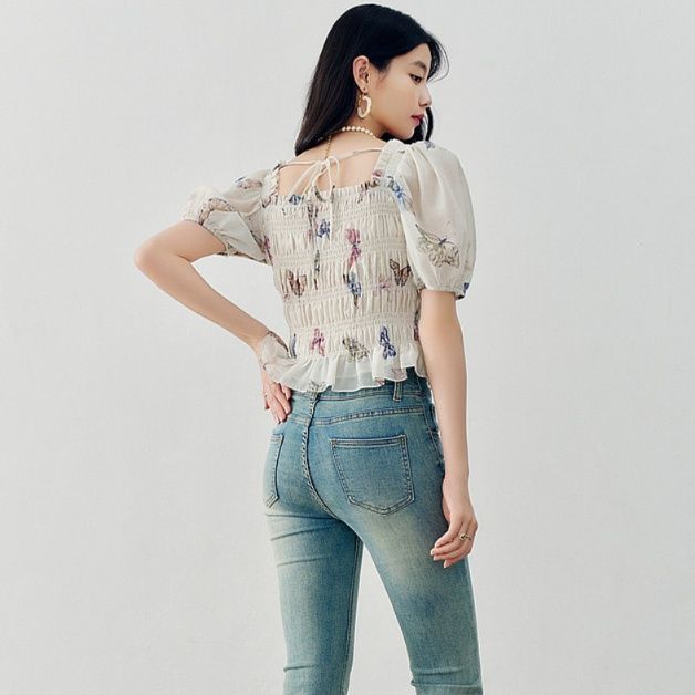 柄シャツ 柄シャツ 蝶々舞う夢見るシャーリングブラウス