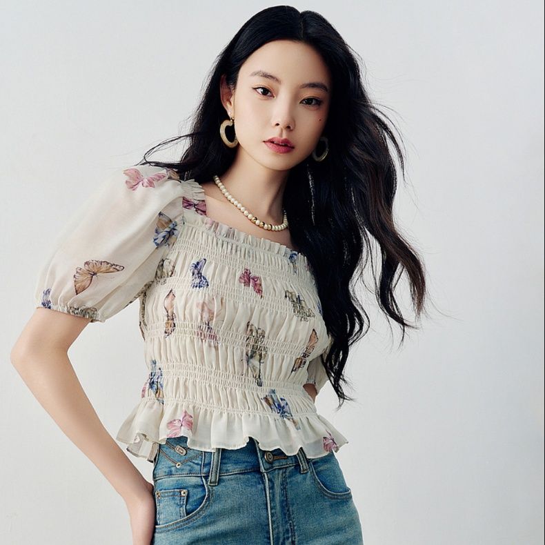 柄シャツ 柄シャツ 蝶々舞う夢見るシャーリングブラウス
