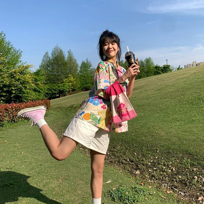 柄シャツ 華やか水彩画風総柄シャツ