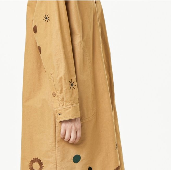 柄シャツ 宇宙模様の立ち襟ロングシャツ