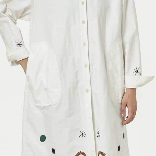 柄シャツ 宇宙模様の立ち襟ロングシャツ