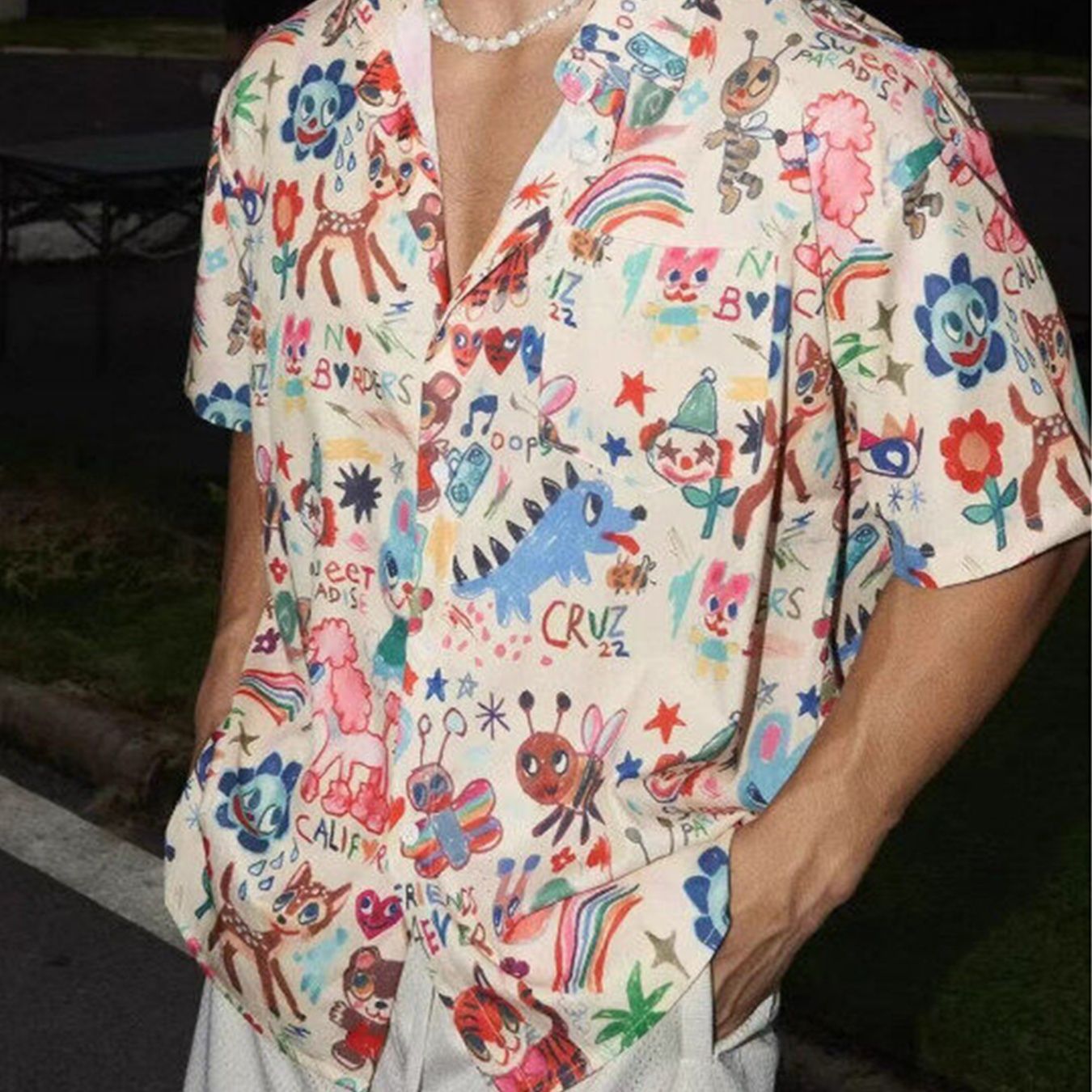 柄シャツ らくがき風アート 総柄開襟シャツ