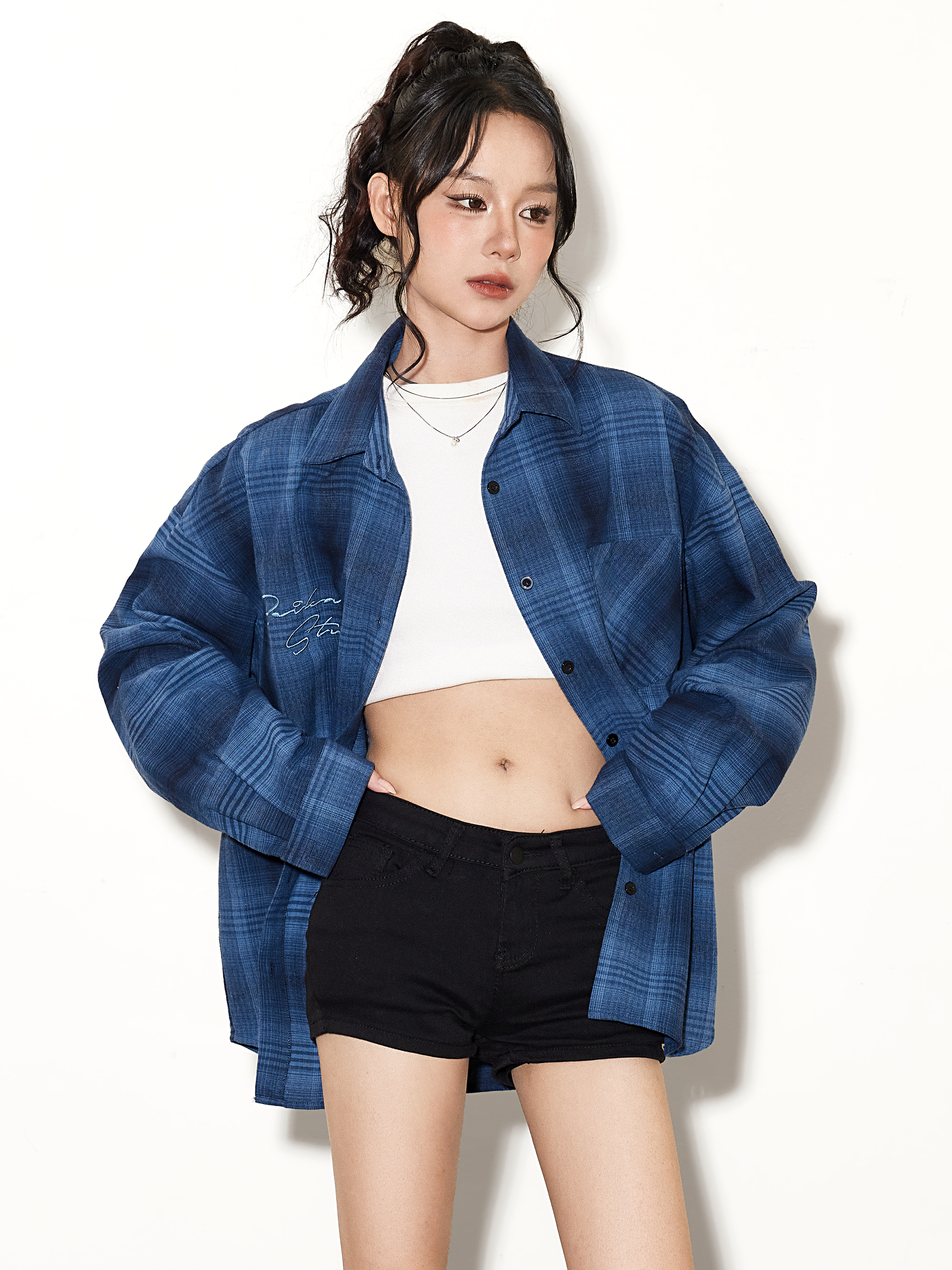 柄シャツ ゆったり刺繍入りチェック柄シャツ