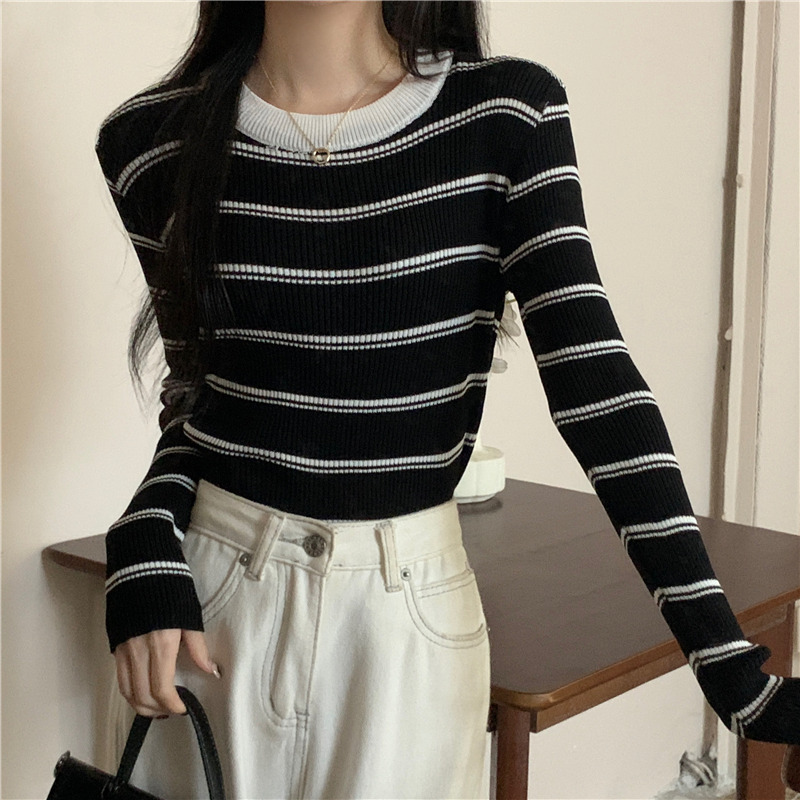 白ボーダー柄シャツ リブ編み長袖ニットトップス