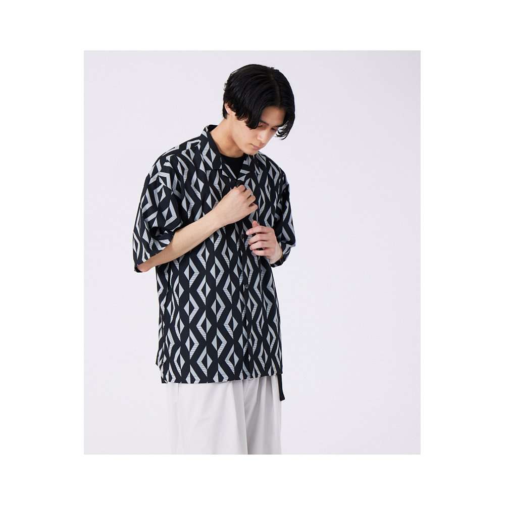 総柄シャツ　アーティスティック幾何学柄シャツ＆ペイズリー総柄シャツ