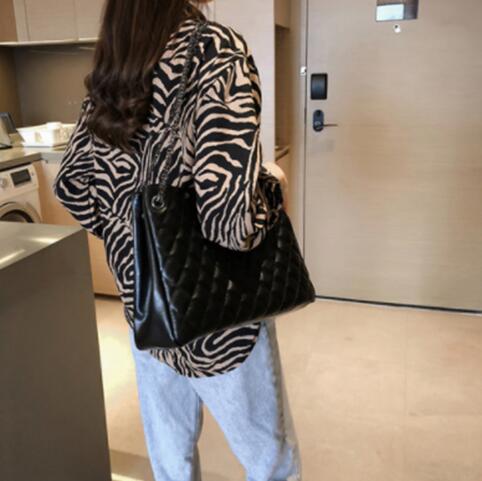 レディース ヒョウ柄シャツ 長袖 大人可愛いトップス