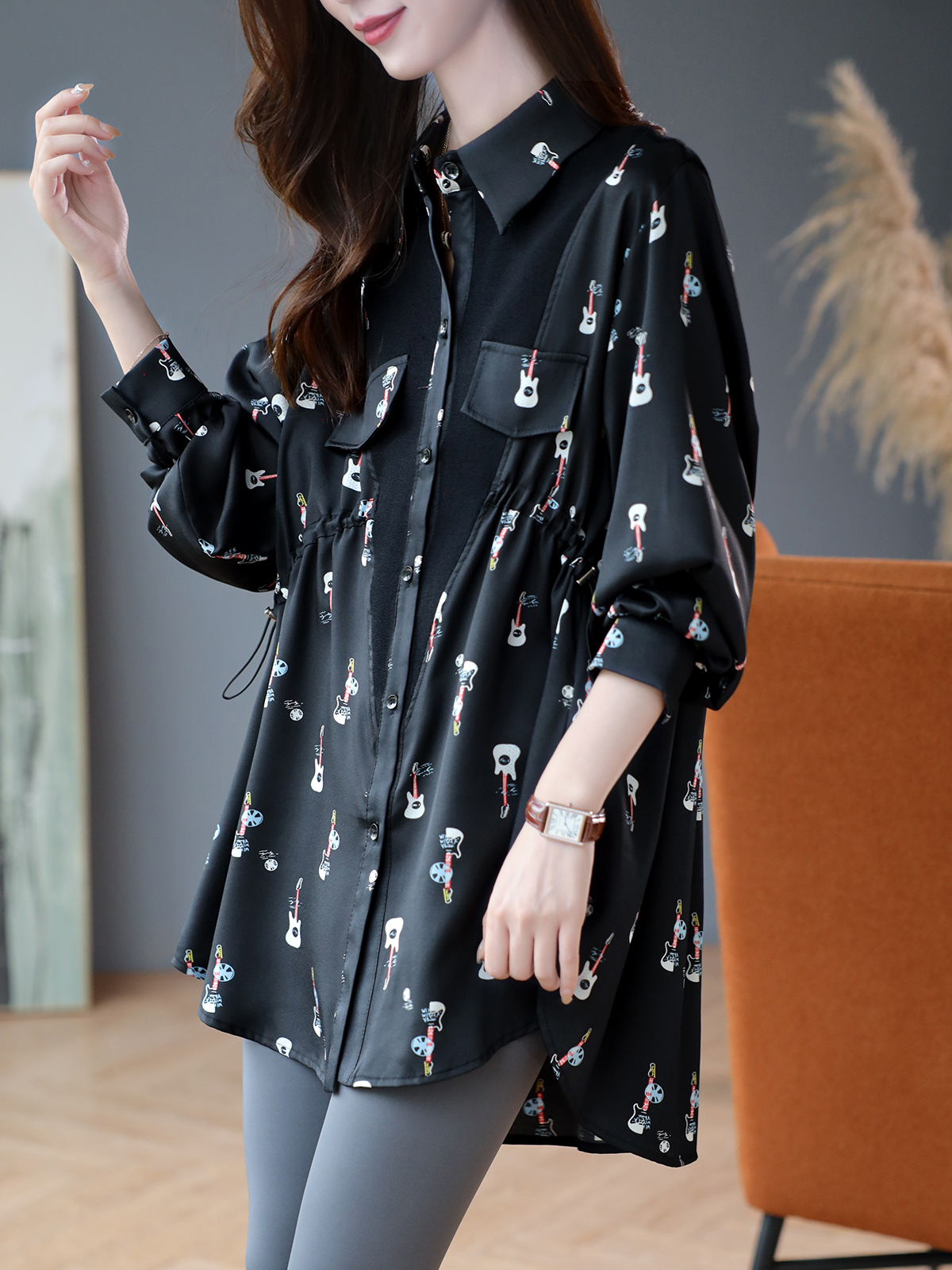 黒柄シャツ