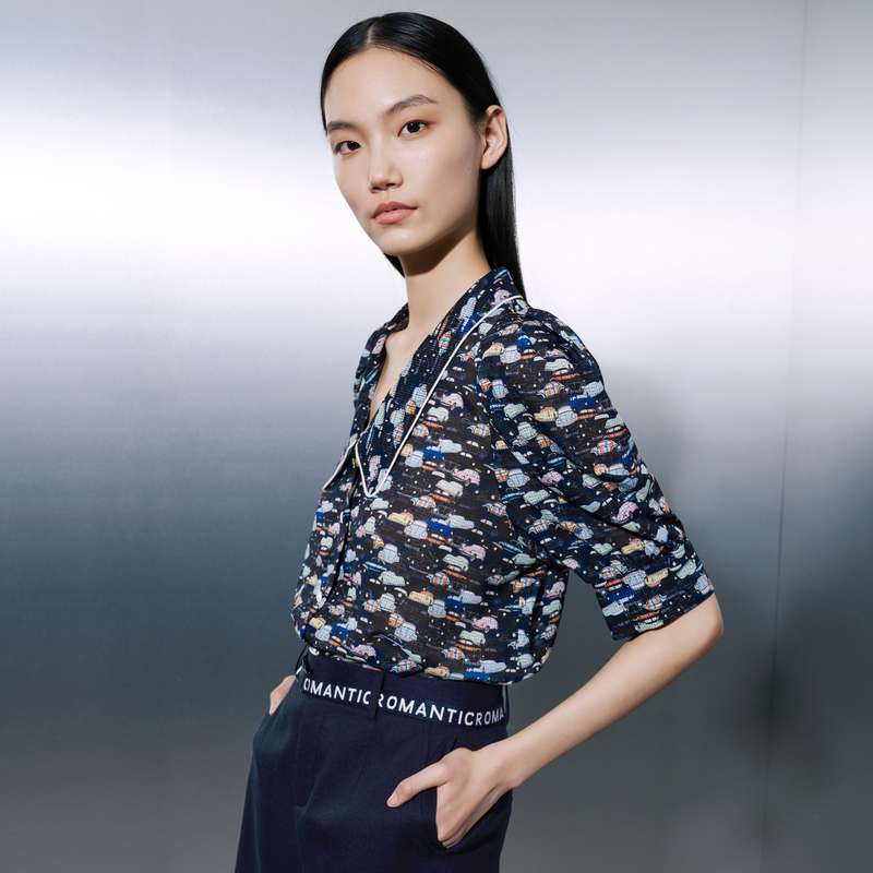 総柄シャツ　レトロミックス パフスリーブ 総柄シャツ