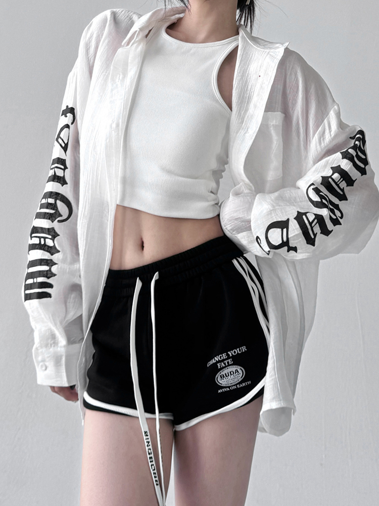 柄シャツ 透け感文字デザイン柄シャツ