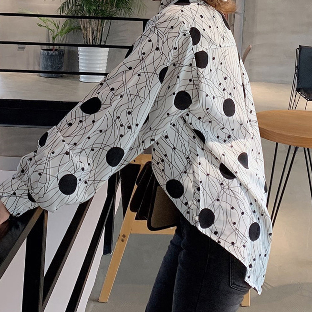 レディース 総柄シャツ モダン幾何学プリントブラウス