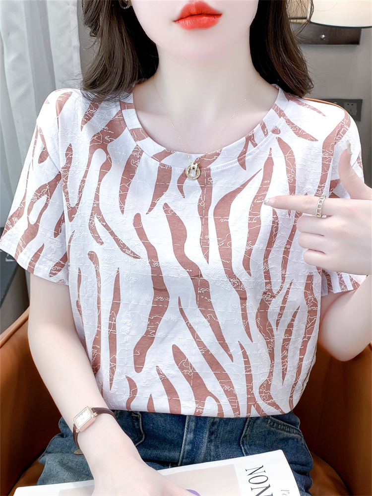 柄シャツ 優美な縞模様アートカットソー