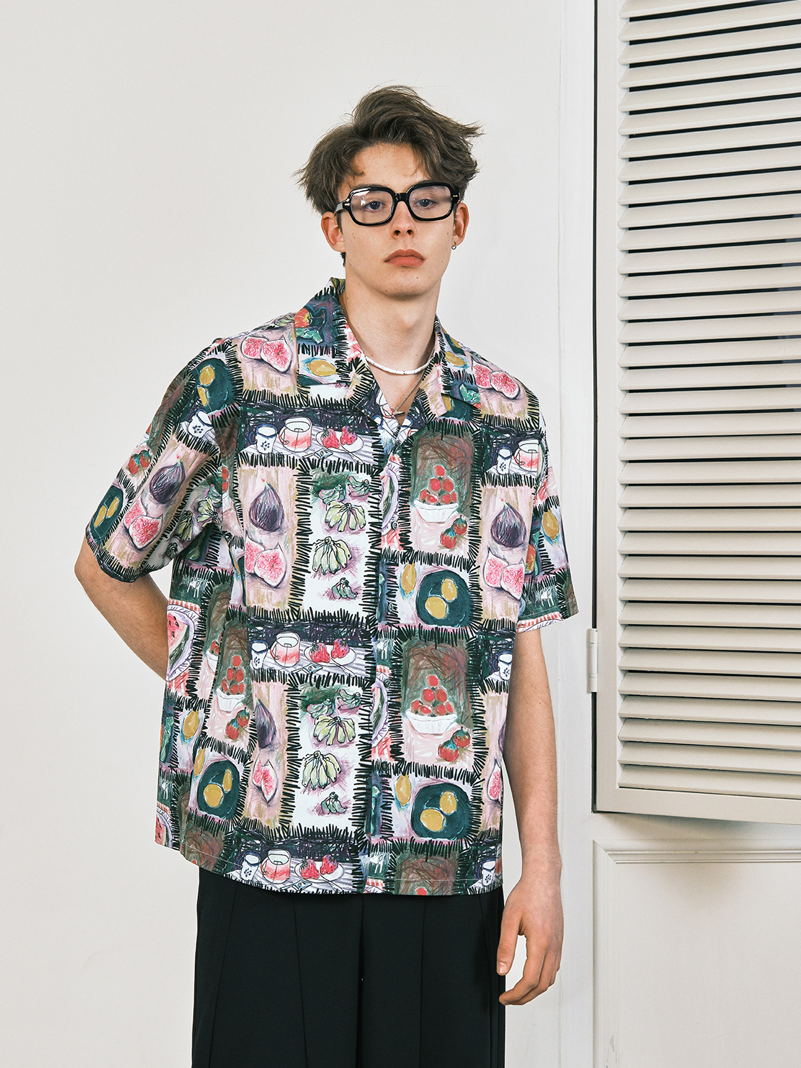 柄シャツ フルーツマーケット 絵画風総柄シャツ