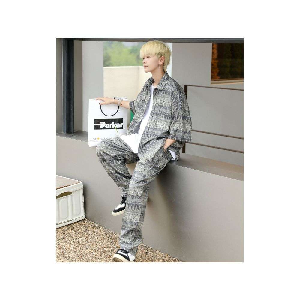総柄シャツ　民族調幾何学模様の柄シャツ＆パンツセット