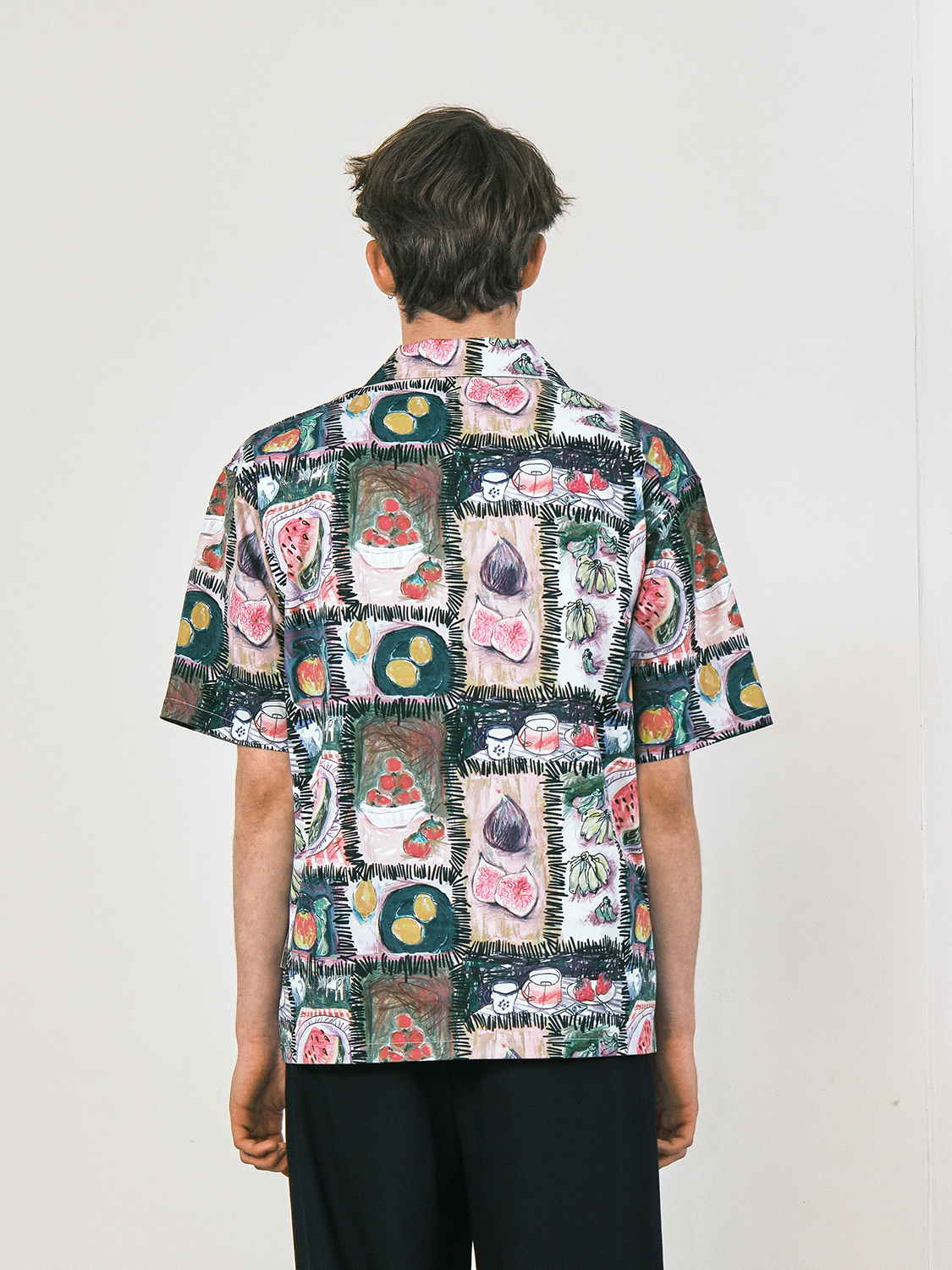 柄シャツ フルーツマーケット 絵画風総柄シャツ