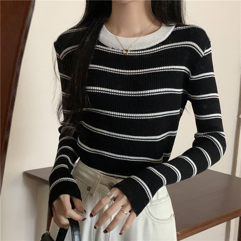 白ボーダー柄シャツ リブ編み長袖ニットトップス