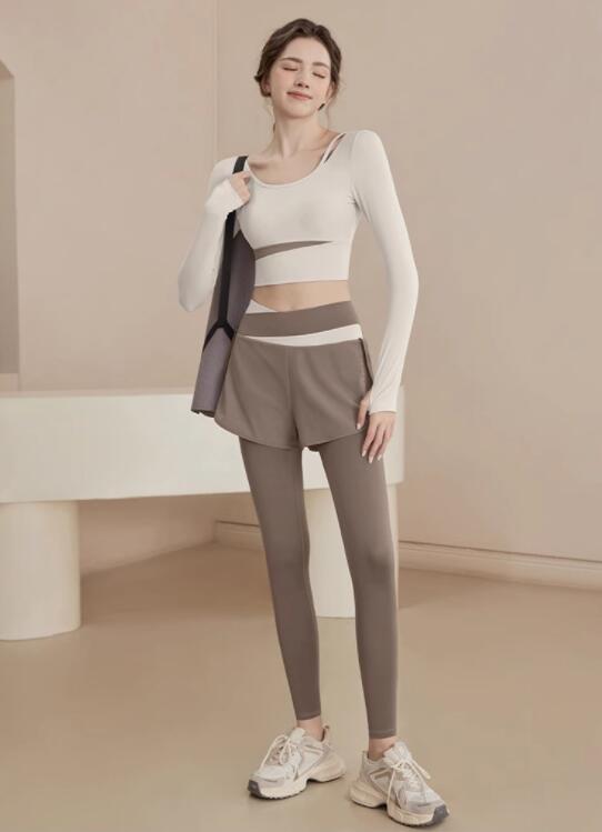 スポーツウェア 速乾ヨガ服セット フィットネス用長袖トップス ショートパンツ