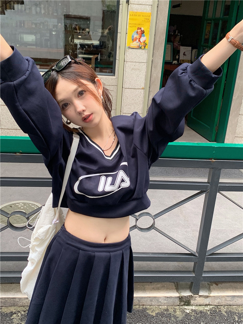 スポーツウェア 秋冬新作 長袖パーカー プリーツスカート セット