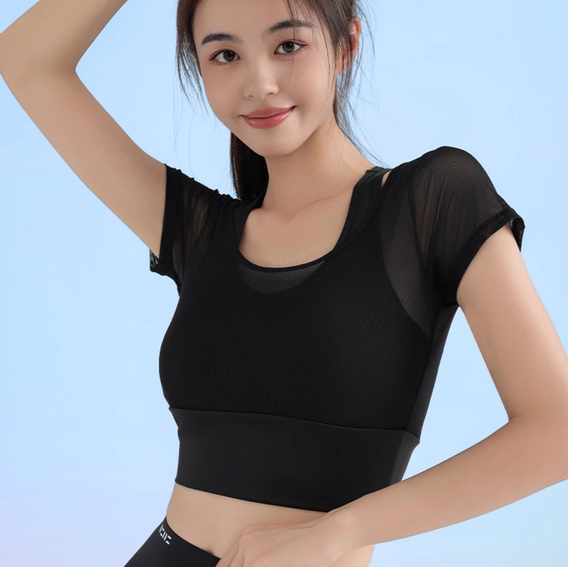 スポーツウェア 美姿勢サポート半袖トップス