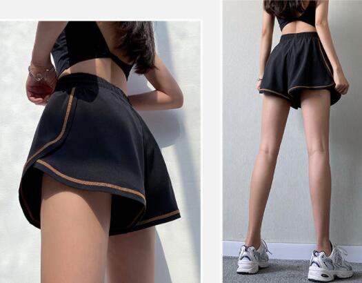 スポーツウェア レイヤード仕様ヨガショーツ速乾スポーツパンツ