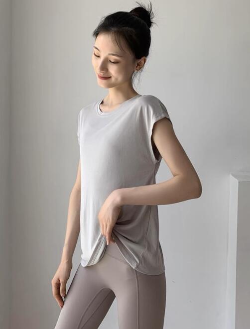 スポーツウェア レディース 速乾半袖トップス ヨガウェア 背中開きデザイン