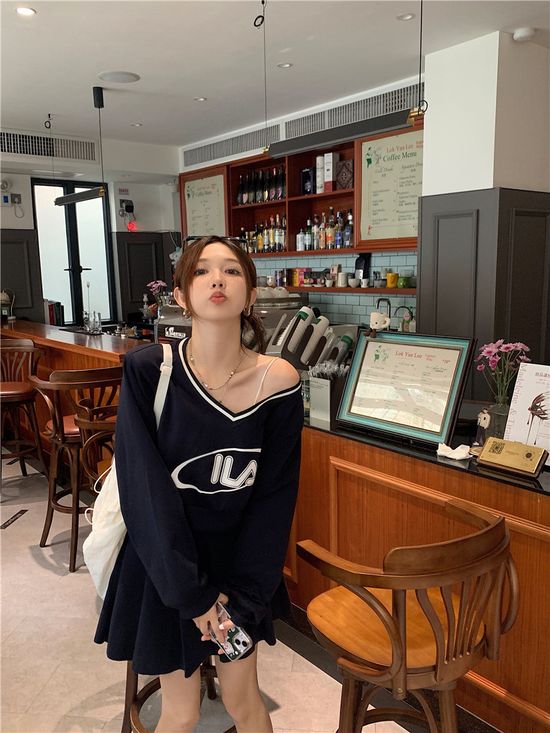 スポーツウェア 秋冬新作 長袖パーカー プリーツスカート セット