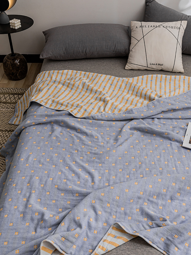 優しい眠りの格子柄ガーゼケット