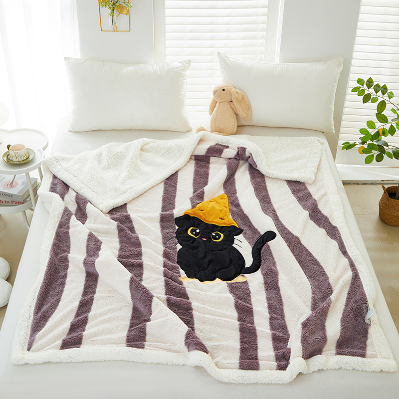 ガーゼケット 愛らしい猫ちゃん刺繍入り純綿ガーゼケット