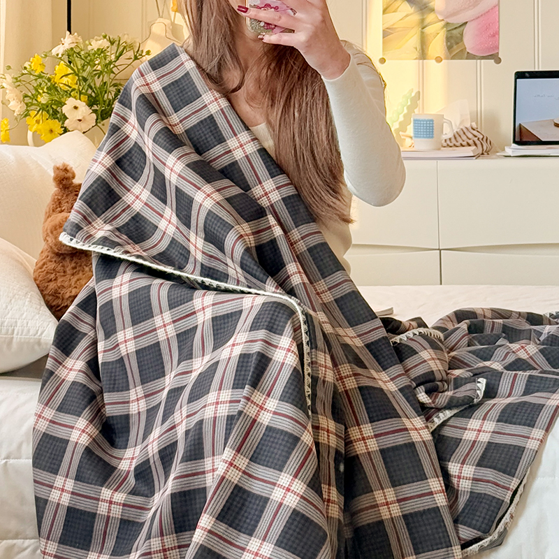やさしい肌触り 格子柄ガーゼケット