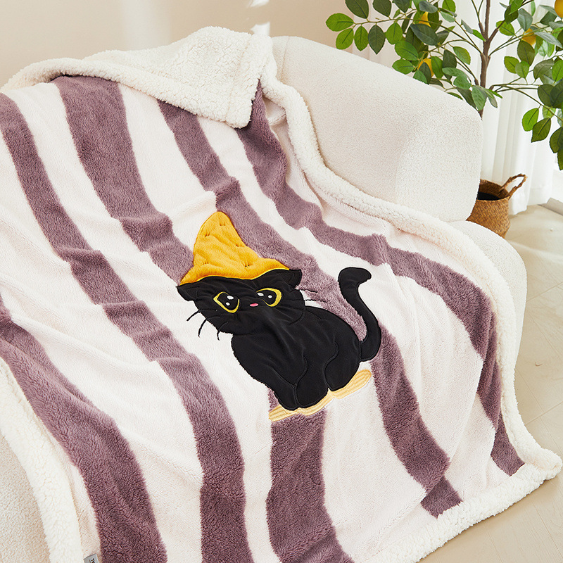 ガーゼケット 愛らしい猫ちゃん刺繍入り純綿ガーゼケット