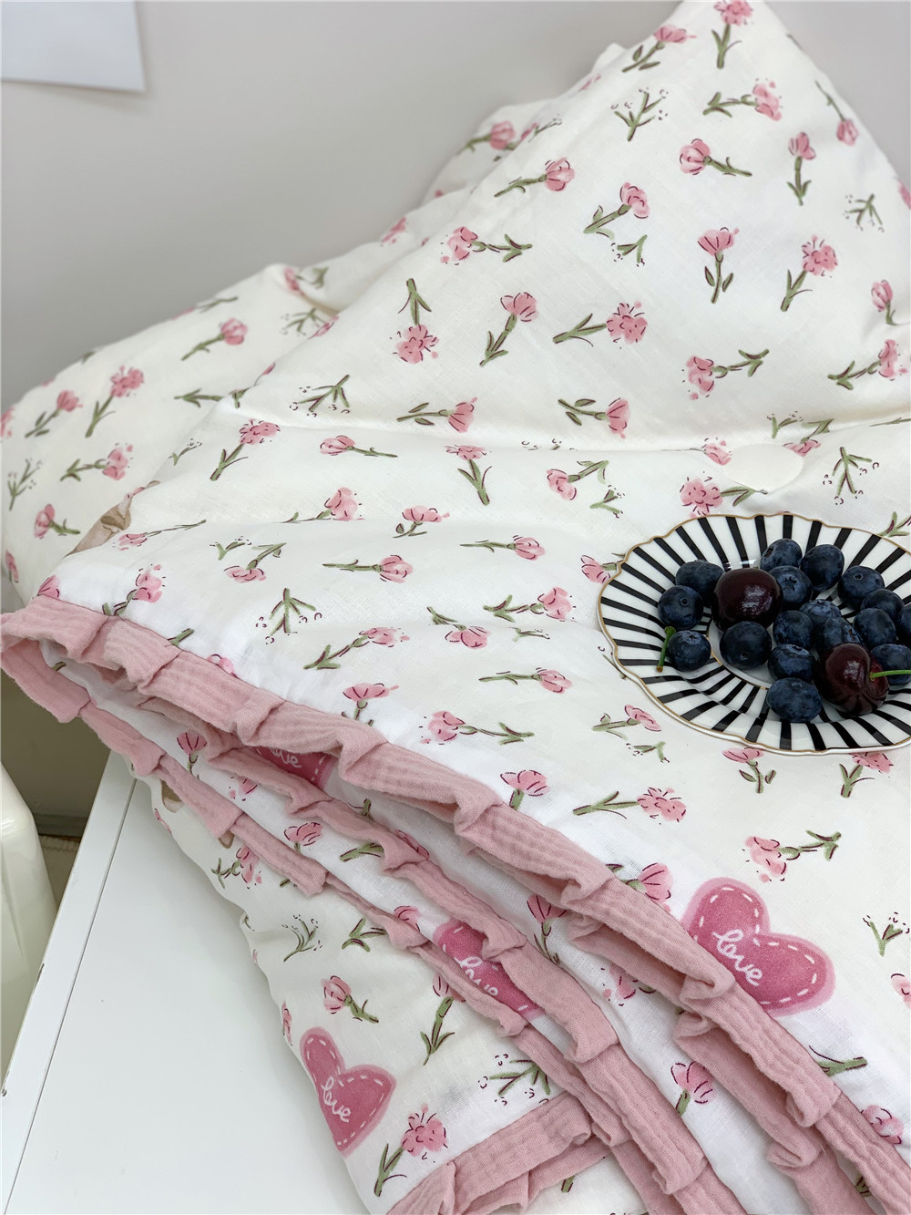 ガーゼケット 綿 小花とうさぎ柄綿百パーセントガーゼケット