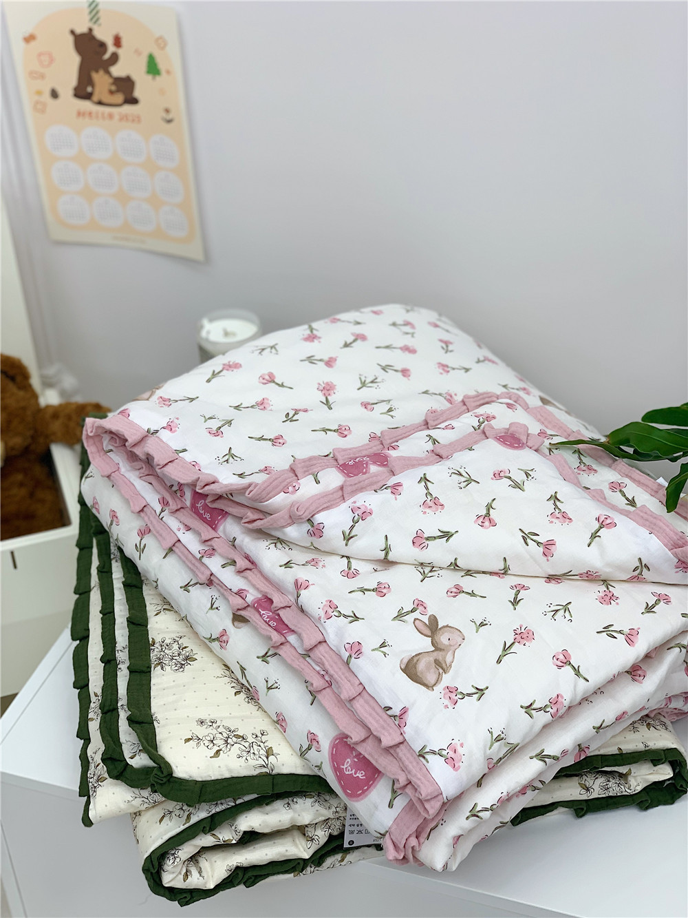 ガーゼケット 綿 小花とうさぎ柄綿百パーセントガーゼケット