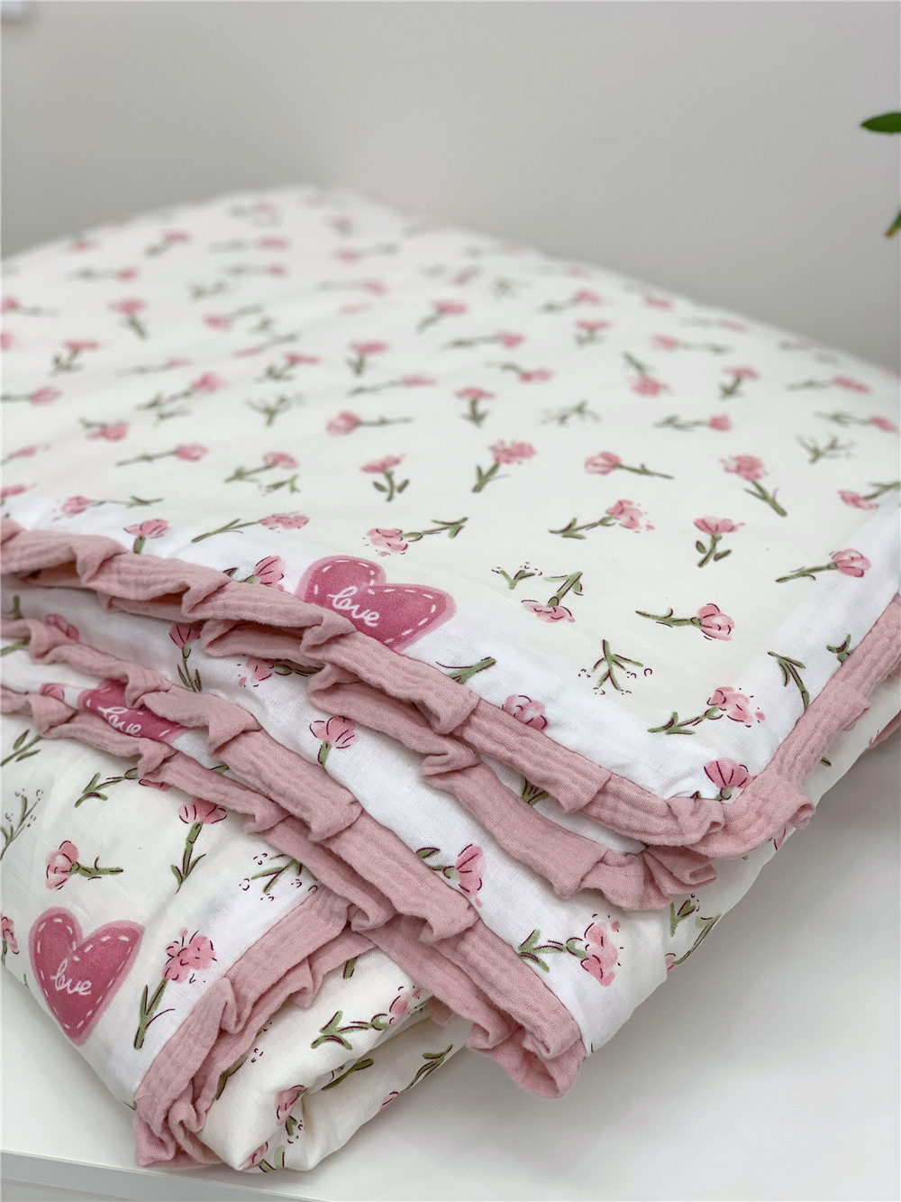 ガーゼケット 綿 小花とうさぎ柄綿百パーセントガーゼケット