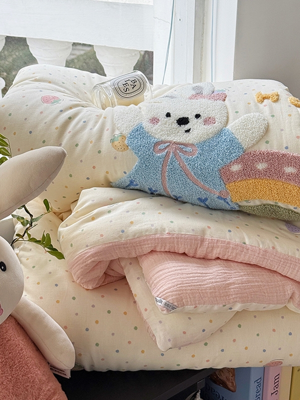 ふわもこうさぎと虹のガーゼケット