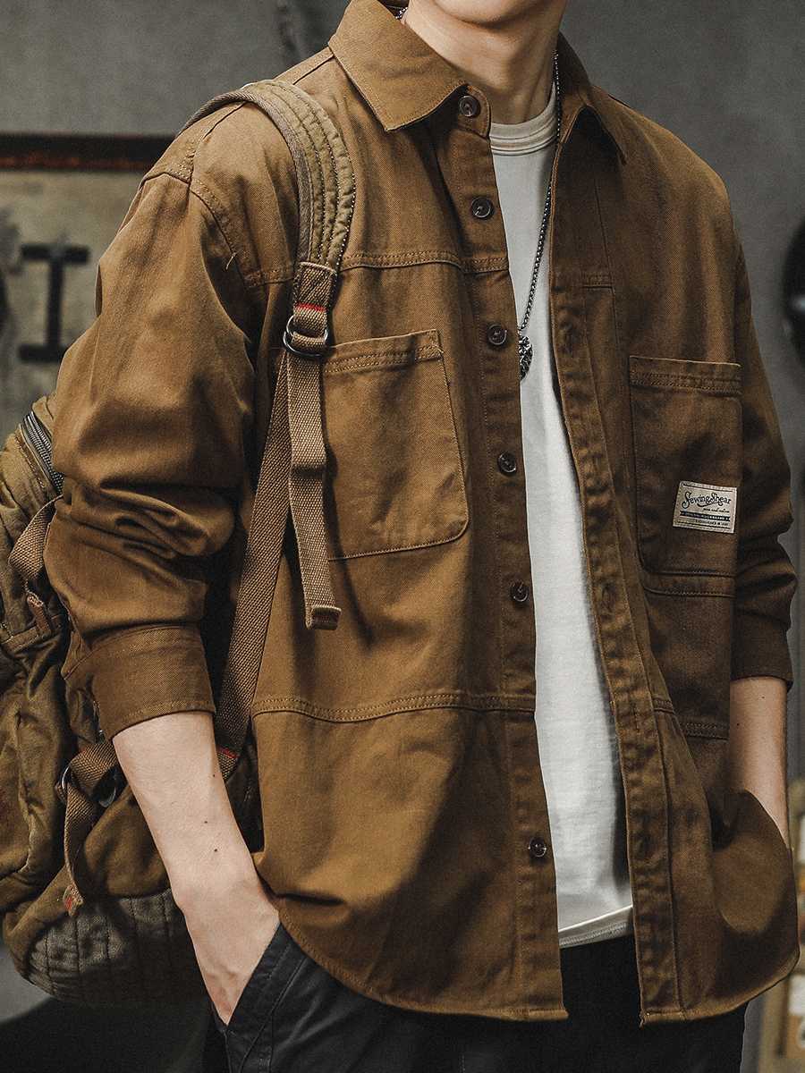 tシャツとワイシャツの重ね着で印象が変わる！おしゃれコーデが完成するアイテム5選